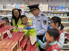 <b>“大手拉小手”共护食物平安 鹿城亲子家庭沉浸</b>